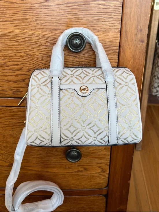 Michael Kors Ivory & Gold Travel Small Duffle Crossbody - Picture 12 of 14